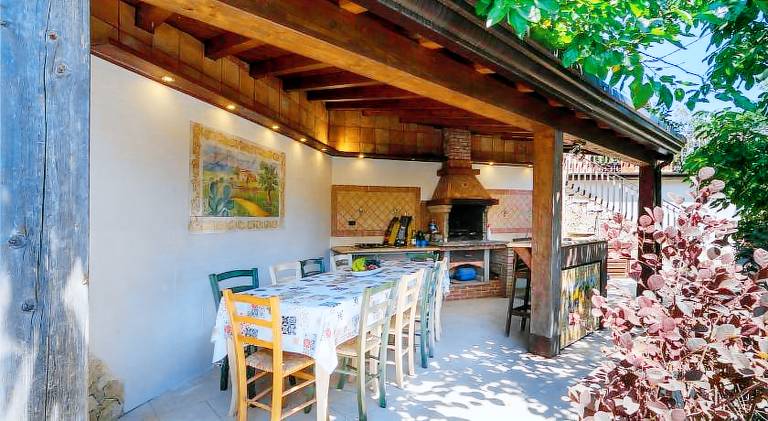 Nice villa with jacuzzi & pool | Pets are welcome — photo 5
