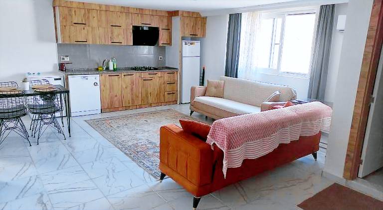 Rental apartment with grill, yard & patio | Perfect for remote work | Pets allowed in Antalya
