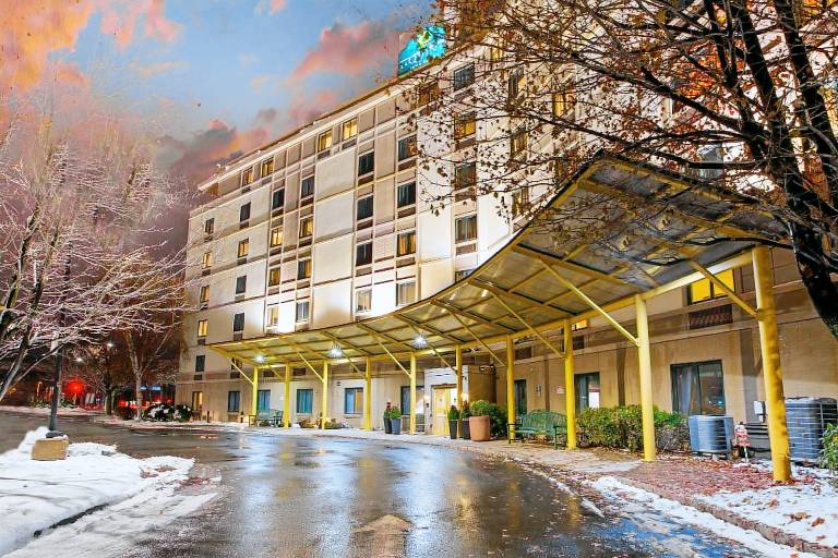 La Quinta Inn & Suites by Wyndham Boston Somerville in Somerville, MA