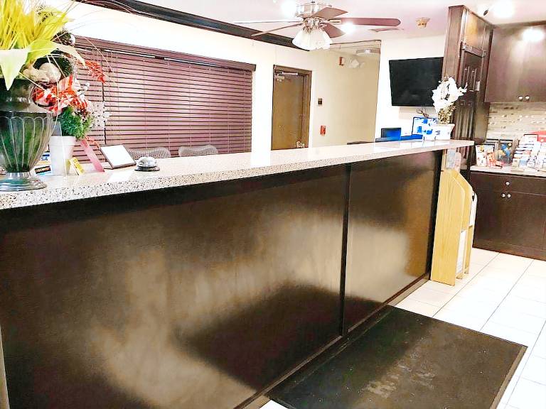 Budget Host Inn Florida City — photo 5