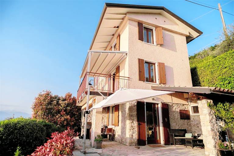 Casa Torri del Benaco