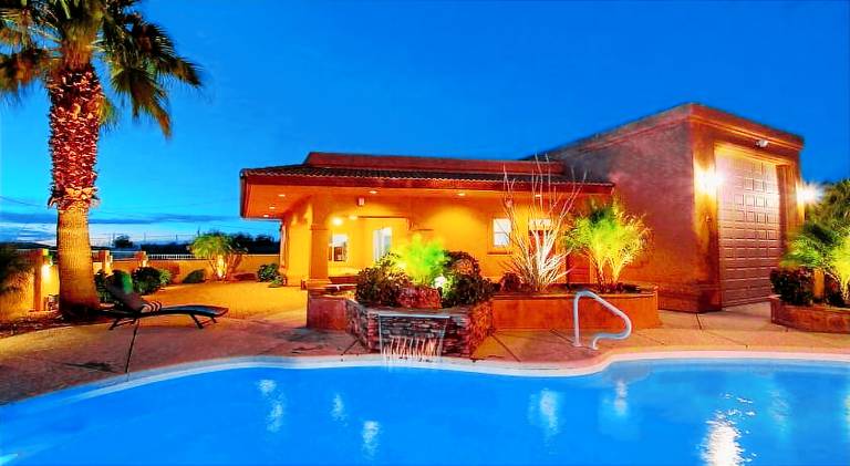 House with 6 rooms for 22 persons in Lake Havasu City, AZ