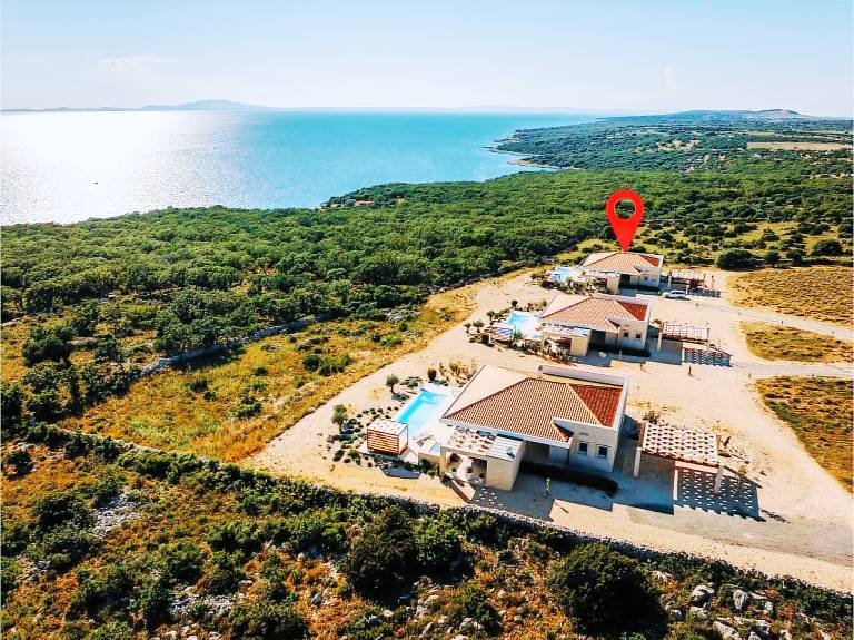 5 Luxury Seaview Villa Plant 6 with pool — photo 3