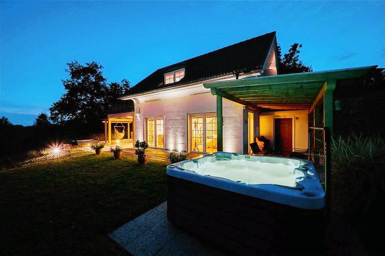 Villa Gorenje Dole