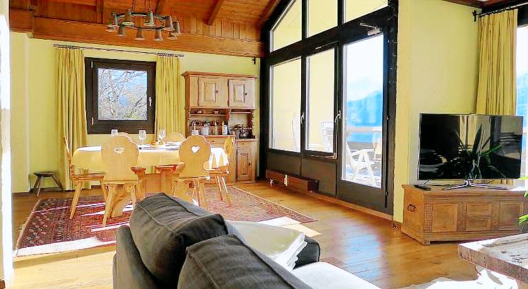 Big rental apartment with pool | Pets are welcome in Unterseen