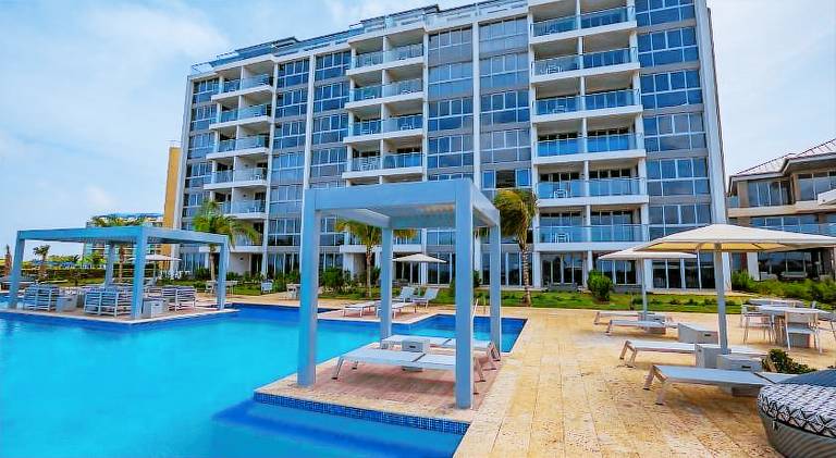 Azure Beach Residences — photo 4