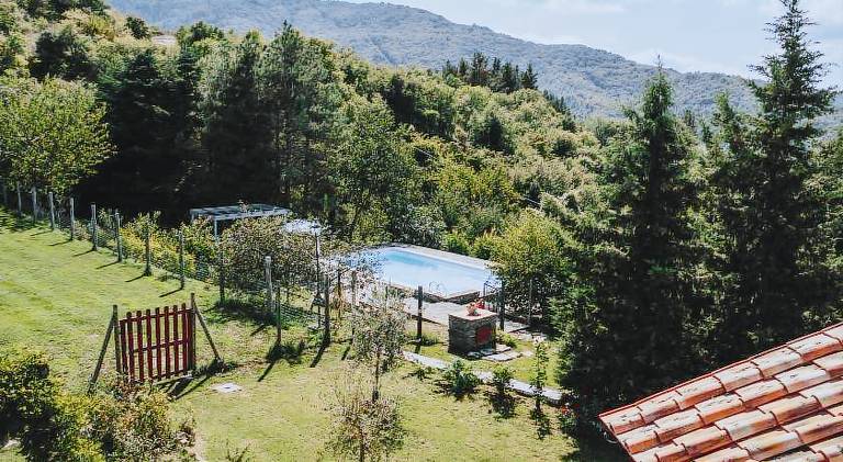 Villa with pool — photo 5