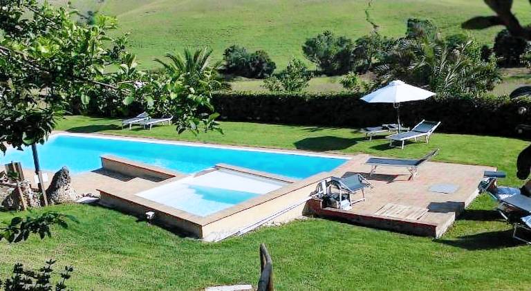 Farm with private pool, garden & barbeque | Pet-friendly — photo 3
