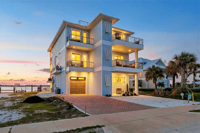 Vacation home with barbeque — photo 3