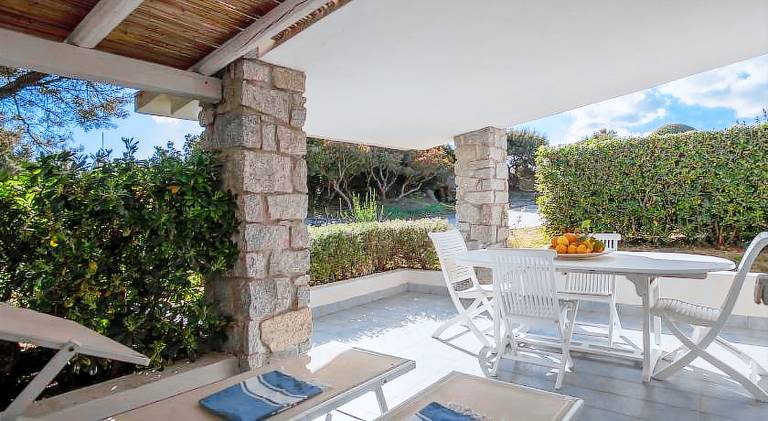 Villa with 3 rooms for 6 persons in Villasimius