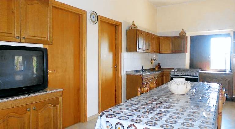 House with garden, barbecue & terrace — photo 4