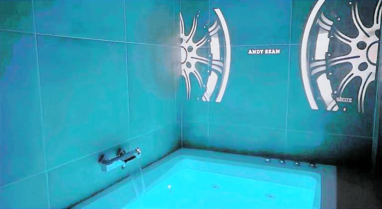 Holiday apartment with pool — photo 4