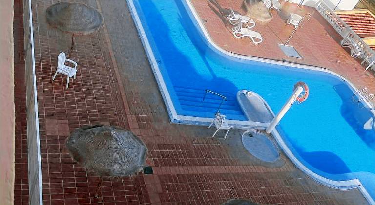 Rental apartment with yard, private pool & terrace | Pets allowed — photo 5