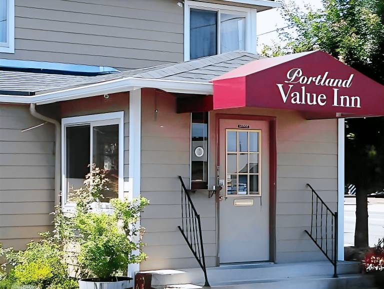 Portland Value Inn — photo 2