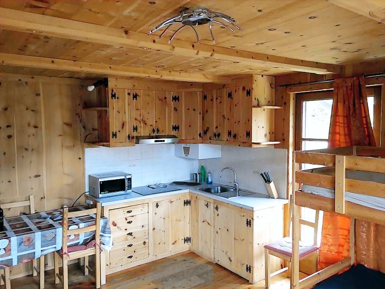Child-friendly chalet with yard & BBQ | Mountain view | Close to the ski | Pets are welcome — photo 4