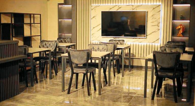 BZN Airport Hotel — photo 3
