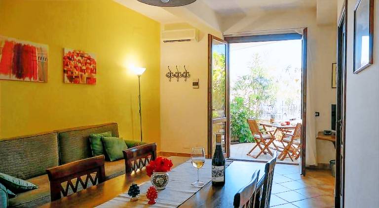 Holiday apartment with patio | Dogs allowed — photo 2
