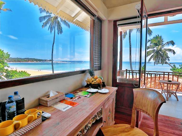 Thaproban Beach House in Unawatuna