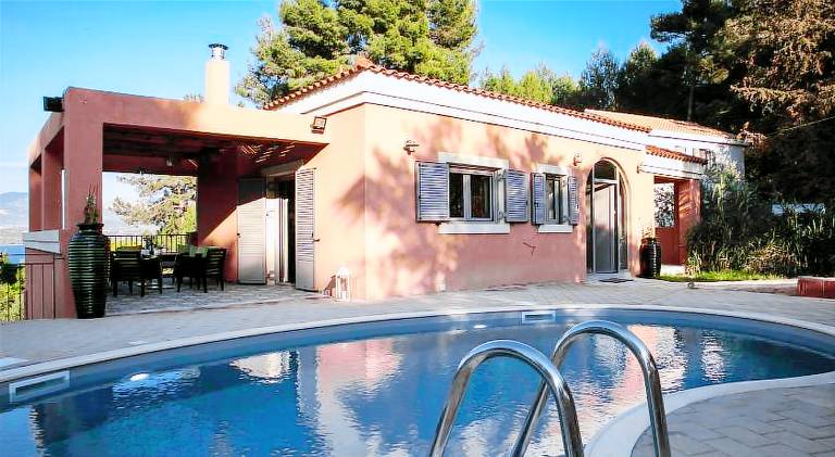 Fully equipped beautiful villa with garden, barbeque & terrace | Beach nearby | Suitable for remote work | Pet-friendly — photo 3