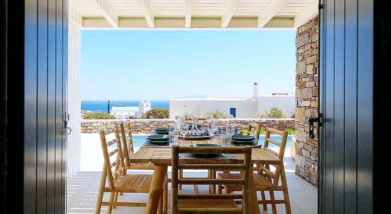 Villa with terrace, garden & private pool — photo 4