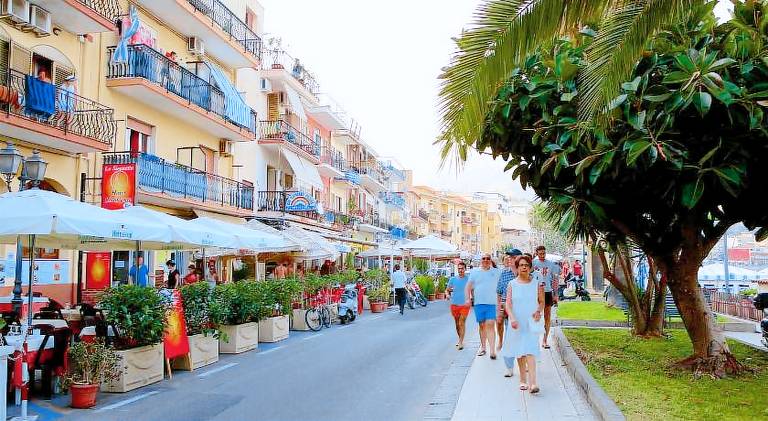 Holiday apartment with 3 rooms for 7 persons — photo 4