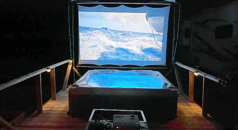 House with hot tub | Pets allowed — photo 2
