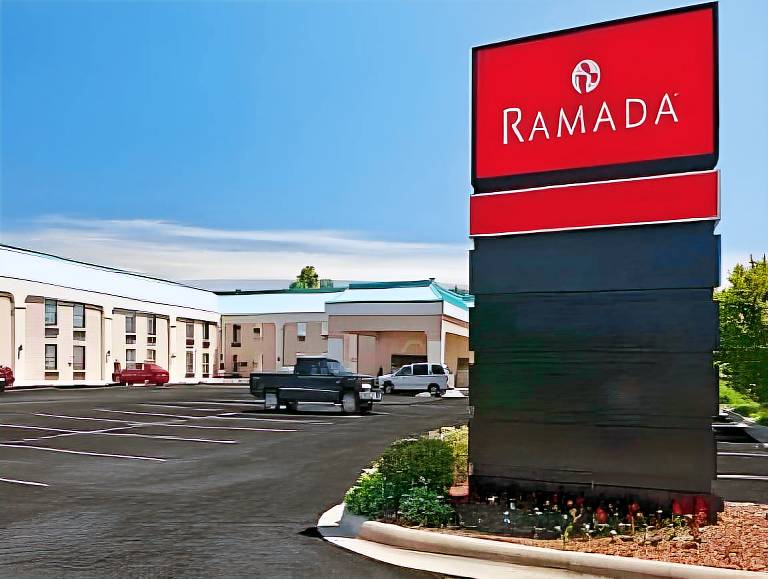 Ramada by Wyndham Hendersonville in Hendersonville, NC