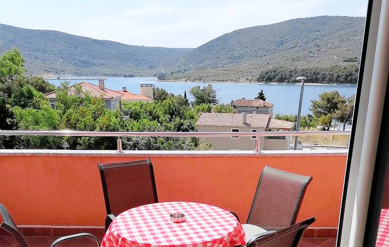Apartma Valun