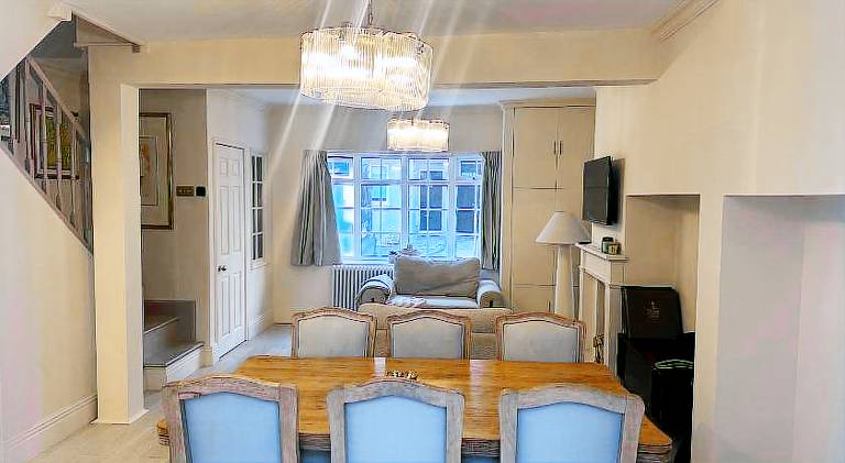 Vacation home | Close to British Airways i360 — photo 3