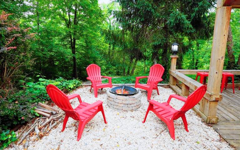 Cabin with jacuzzi & barbeque | Mountain view in Sevierville, TN