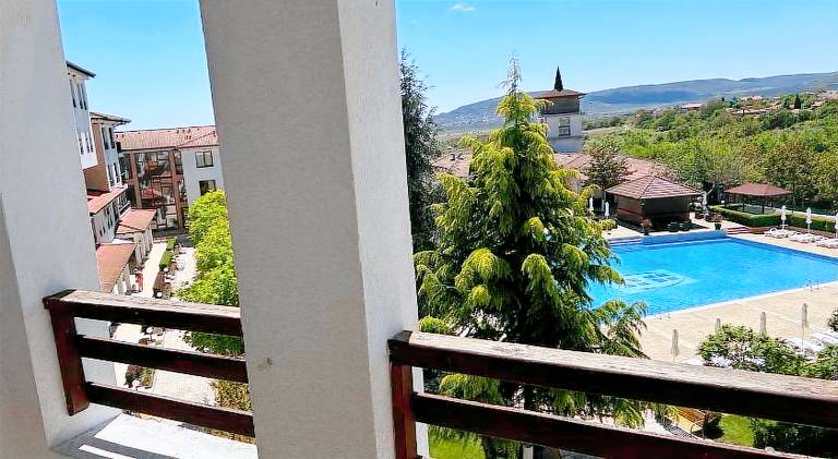Holiday apartment with pool — photo 3