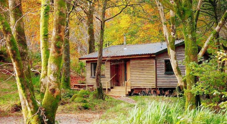 Vacation home with yard in Ballachulish