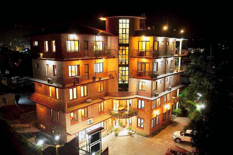Royal Astoria Hotel
