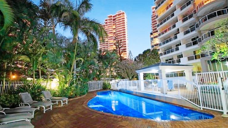 Apartment  Surfers Paradise