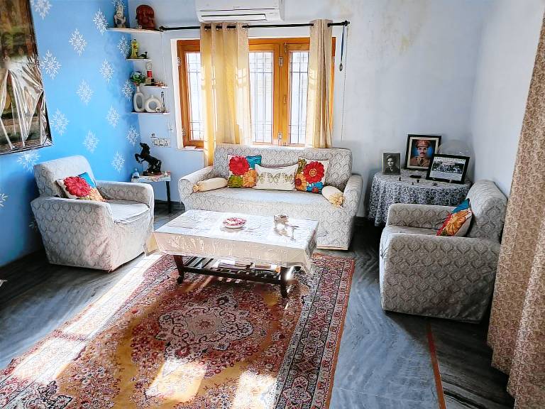 Vivenda Om Shiv Colony