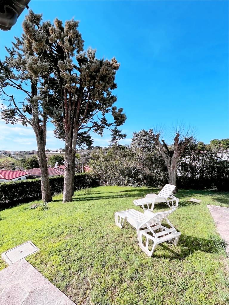 Villa with yard — photo 4