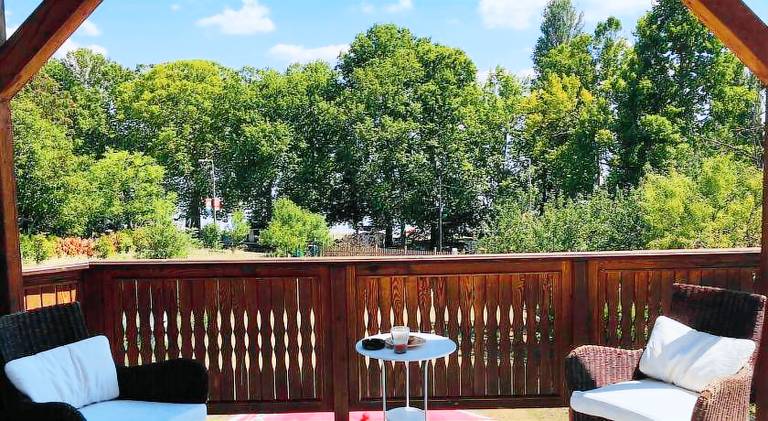 Nice holiday apartment with patio | Pet-friendly in Veszprem