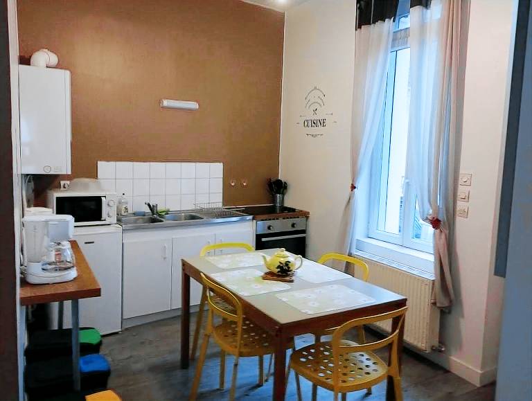 Rental apartment with 2 rooms for 4 persons — photo 3