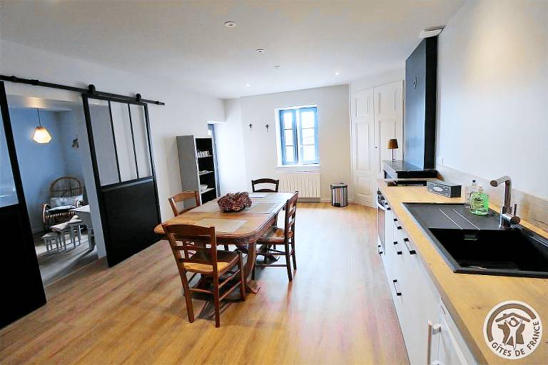 Gite with terrace & yard — photo 4