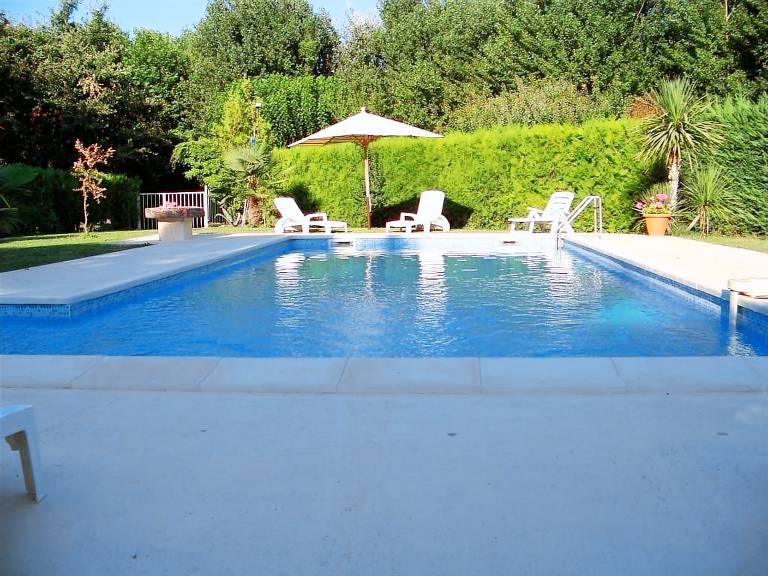 Wonderful gite with grill, patio & yard | River view | Dogs allowed — photo 2