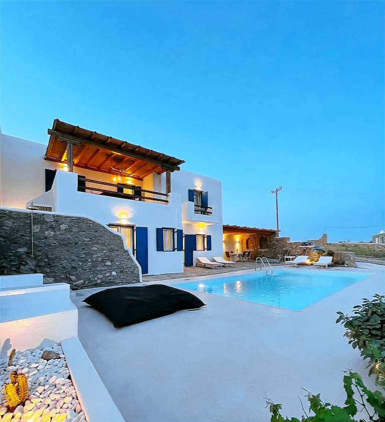 Cosy Villa walking distance to a mykonian beach