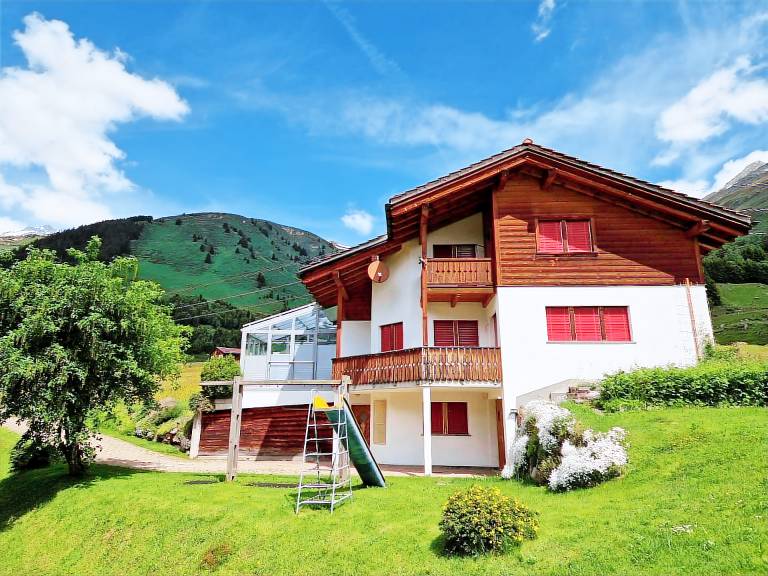 House Sedrun