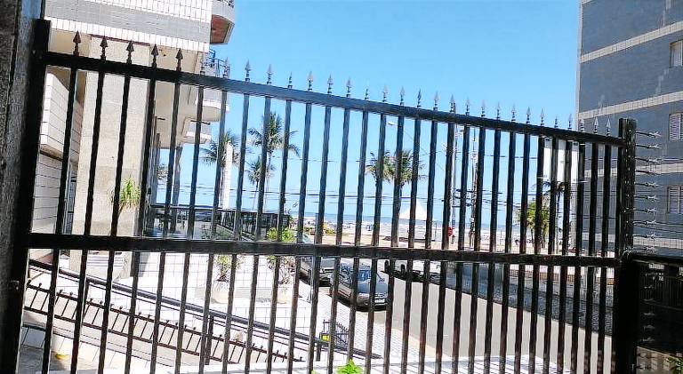Rental apartment with 2 rooms for 5 persons in Praia Grande