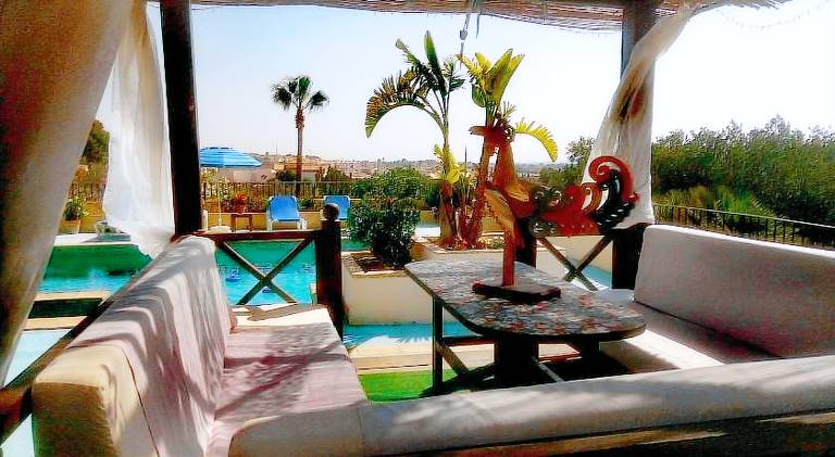 Apartment with pool, patio & yard | Suitable for remote work — photo 5