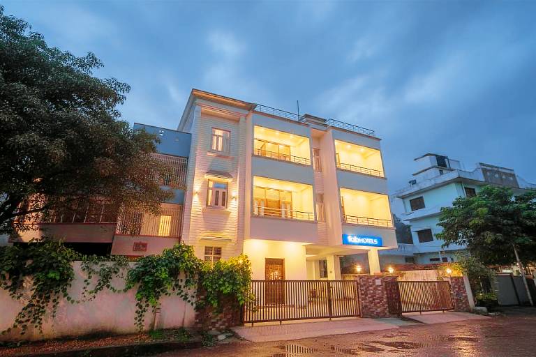 FabHotel Buddha Residency