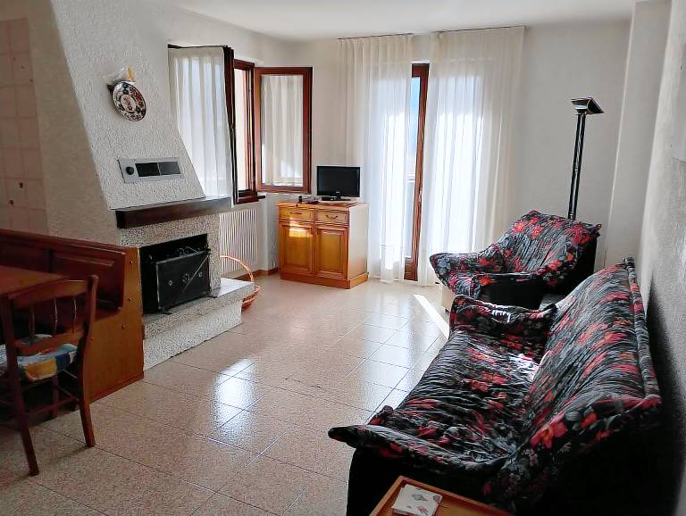 Apartment with dog in Caderzone, Dolomites Trentino for amaximum of 6 people