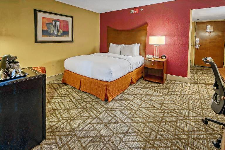 DoubleTree by Hilton Hotel Oak Ridge-Knoxville in Oak Ridge, TN