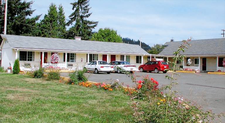 Valley Inn - Lebanon Oregon — photo 4