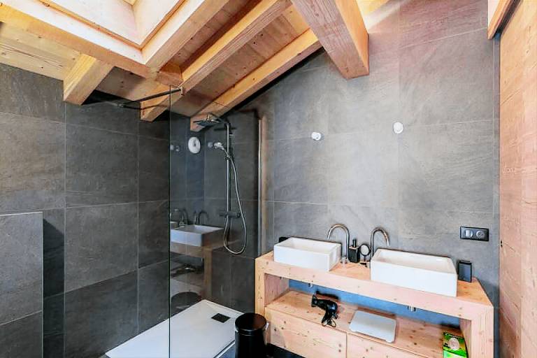 Fully equipped nice apartment with patio, pool & sauna | Close to the ski | Pet-friendly — photo 4