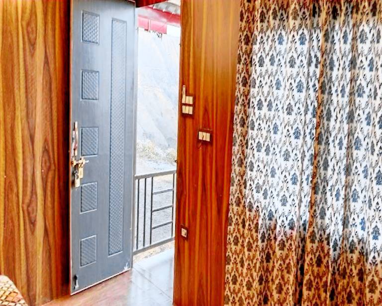 Apartment with terrace — photo 4